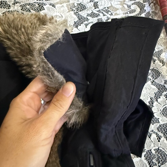 Babaton Black Ski Jacket with Fur Trim Aritzia medium like new - Picture 16 of 17
